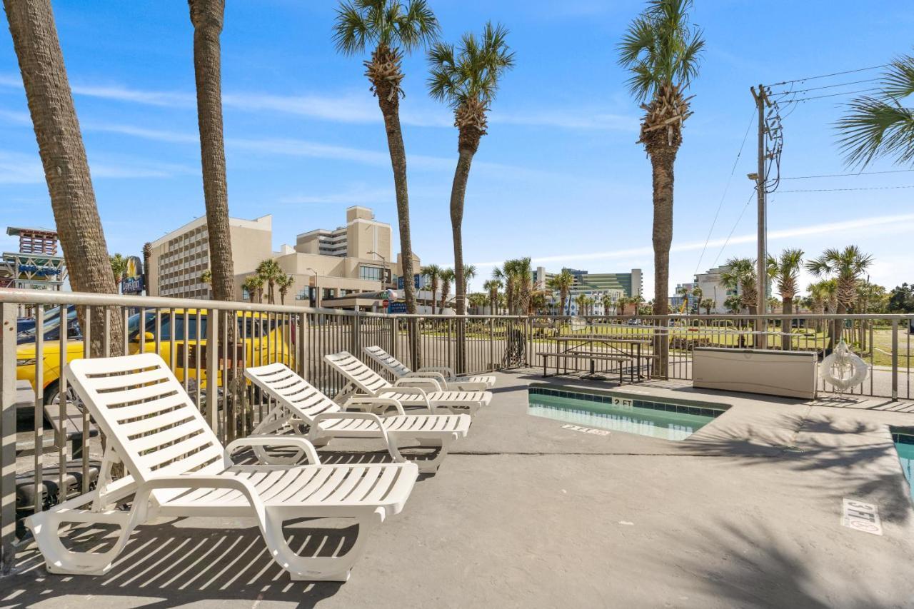 Days Inn By Wyndham Myrtle Beach-Grand Strand Exterior photo