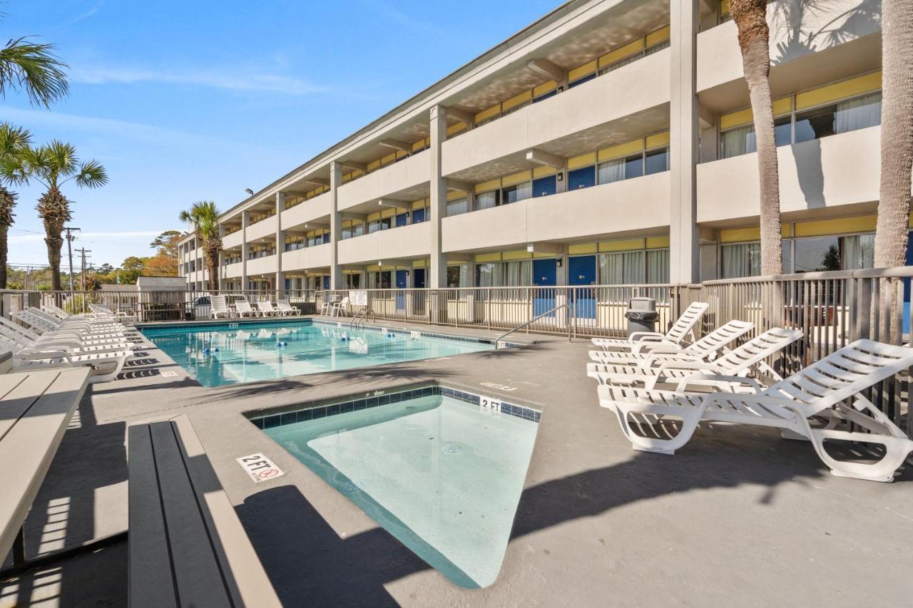 Days Inn By Wyndham Myrtle Beach-Grand Strand Exterior photo